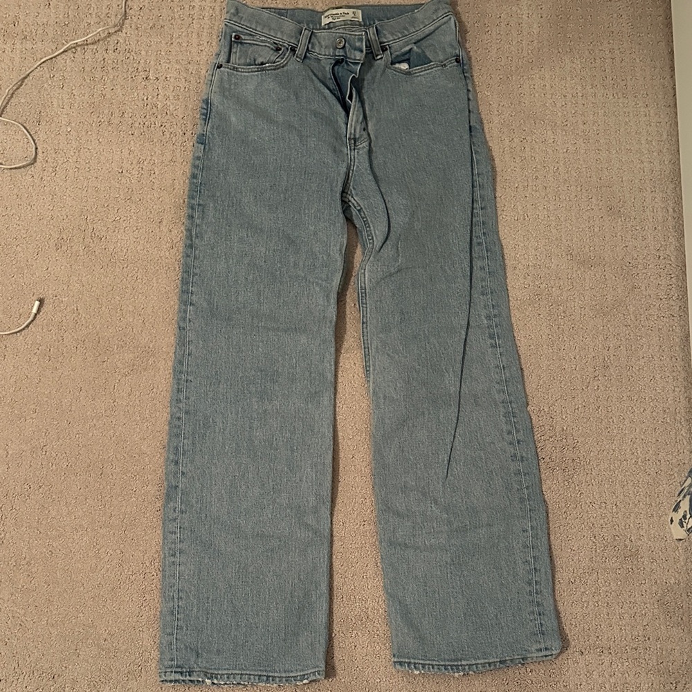 Abercrombie & Fitch Light Blue Straight Leg Jeans (short)